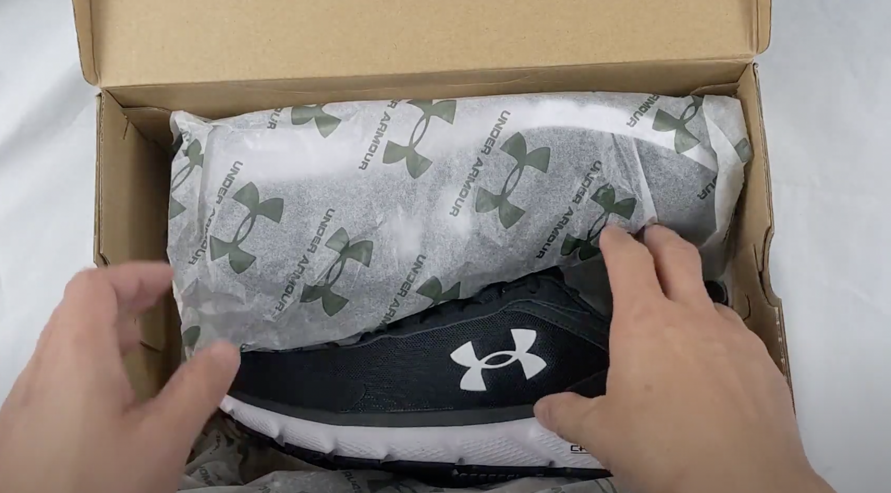 under armour-shoes-box